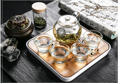   Glass travel Set