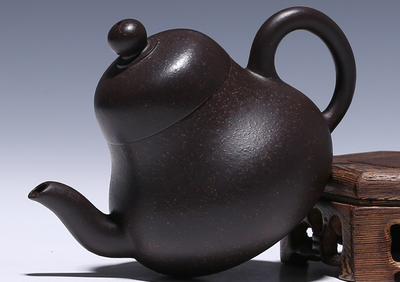 Siting Teapot